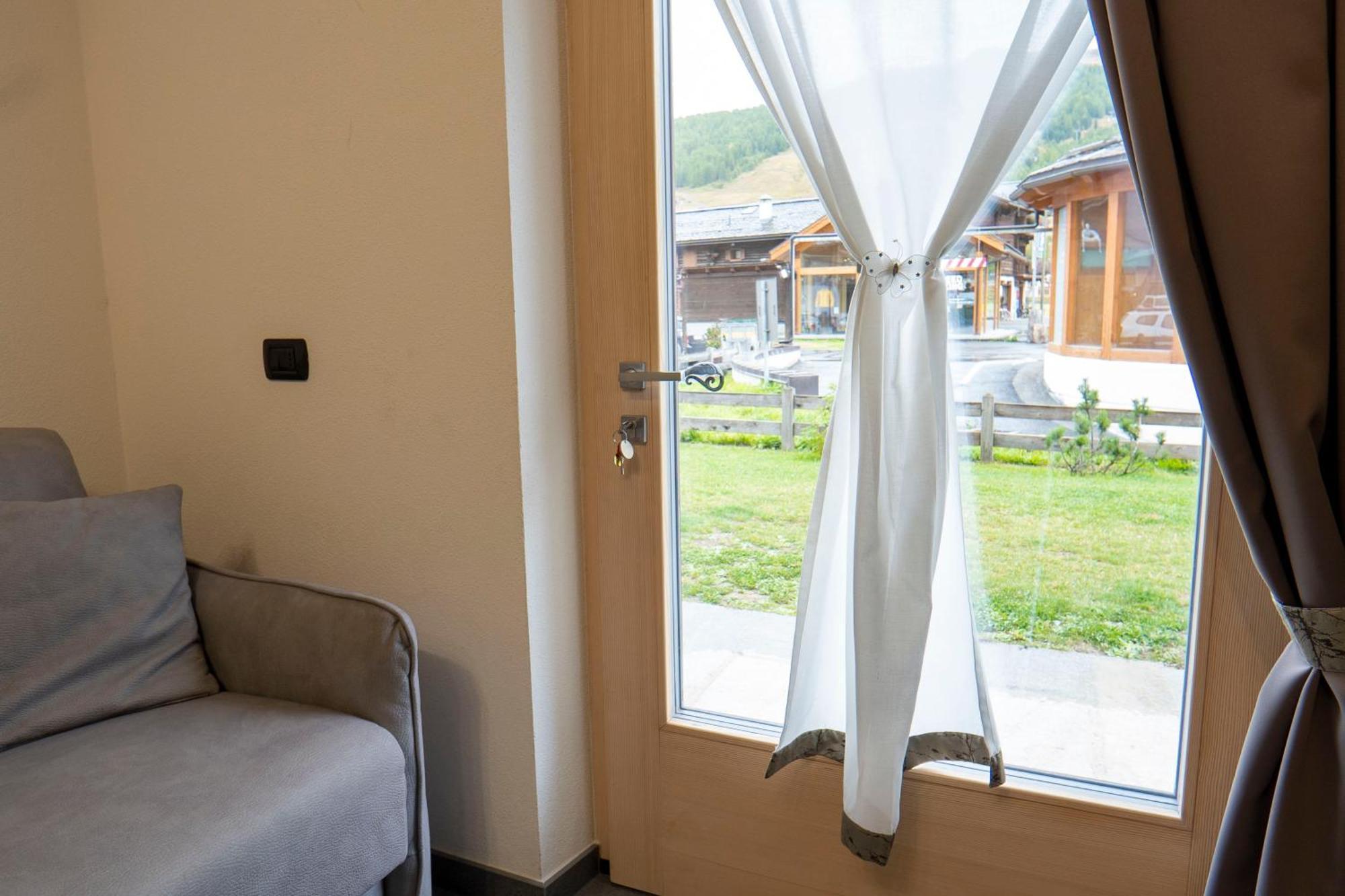 Al Camanel Apartment ลีวินโญ ภายนอก รูปภาพ