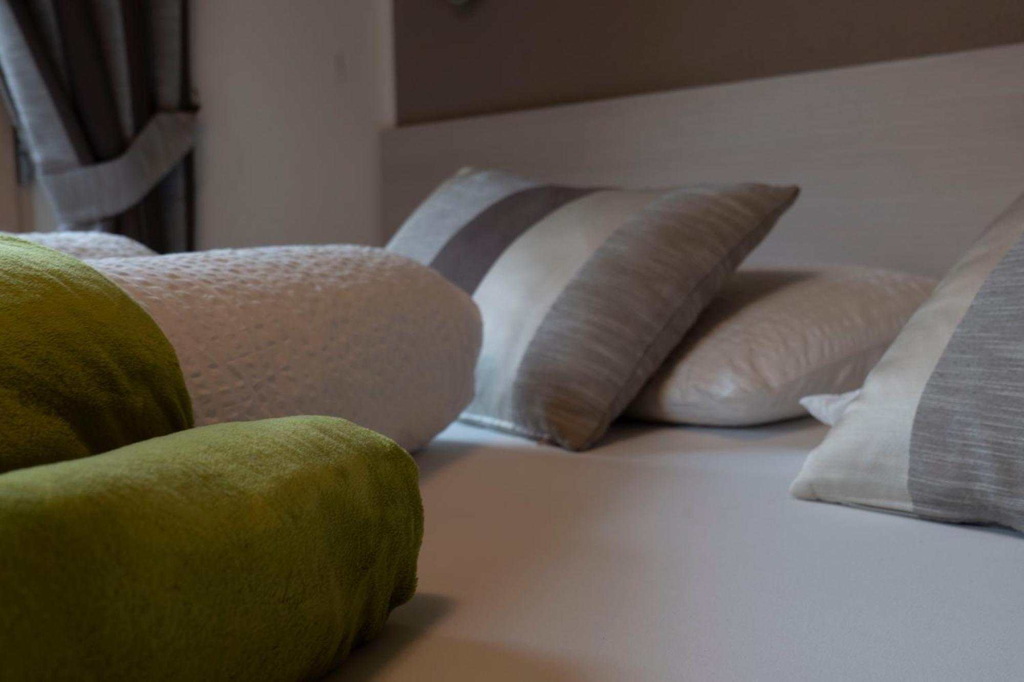 Al Camanel Apartment ลีวินโญ ภายนอก รูปภาพ