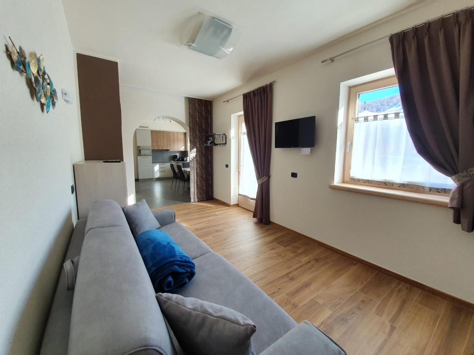 Al Camanel Apartment ลีวินโญ ภายนอก รูปภาพ