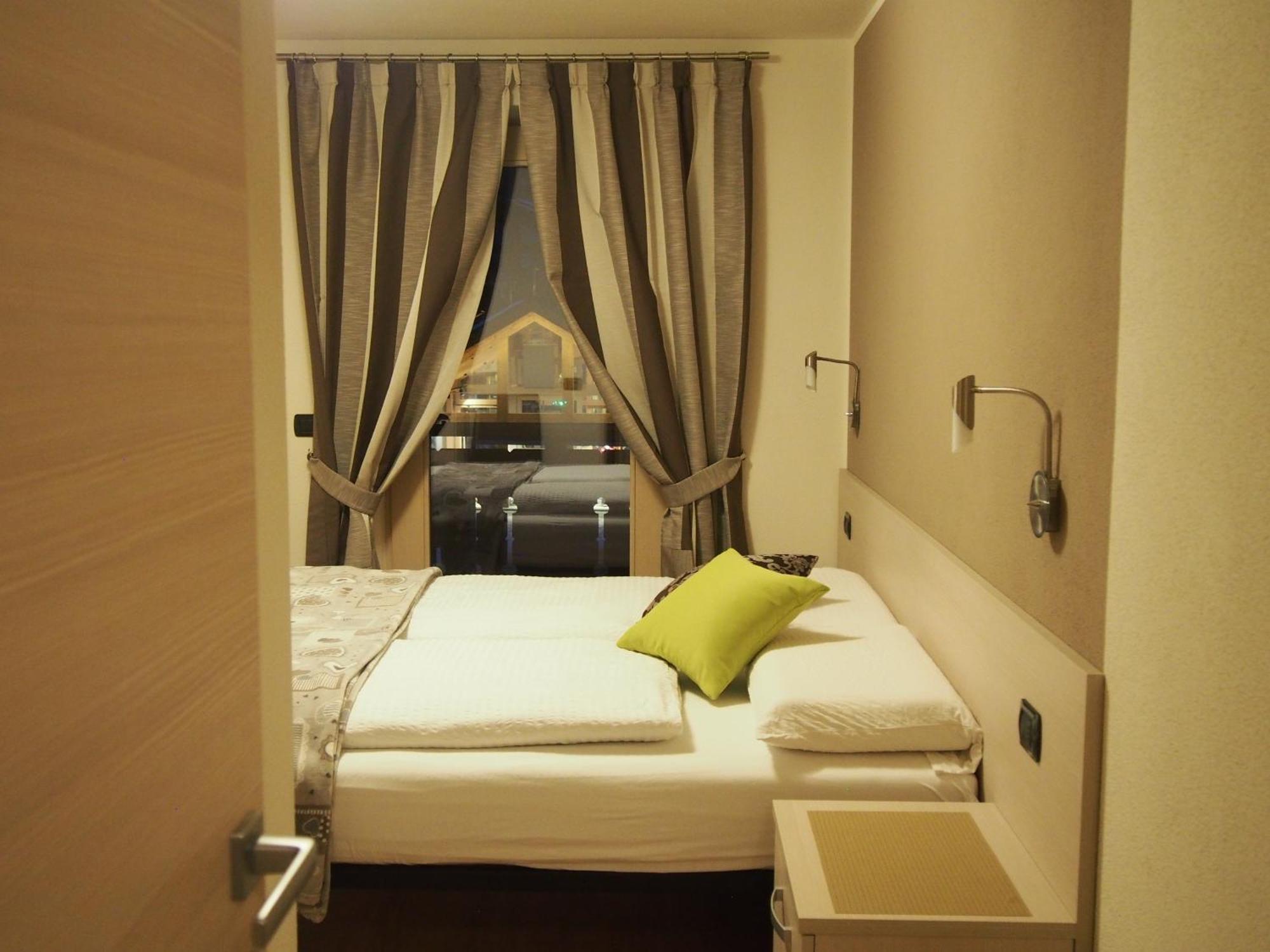 Al Camanel Apartment ลีวินโญ ภายนอก รูปภาพ